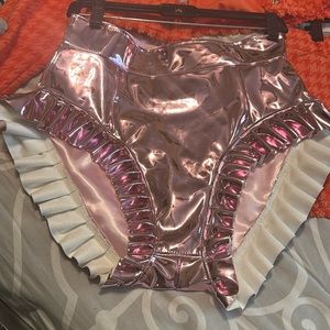 Char metallic cheeky shorts